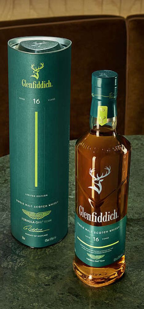 Dein Spirituosen Onlineshop für Whisky, Rum, Gin, Vodka, Cognac, Edelbrände, Liköre und u.v.m. ! Jetzt ganz bequem nach Hause liefern lassen.